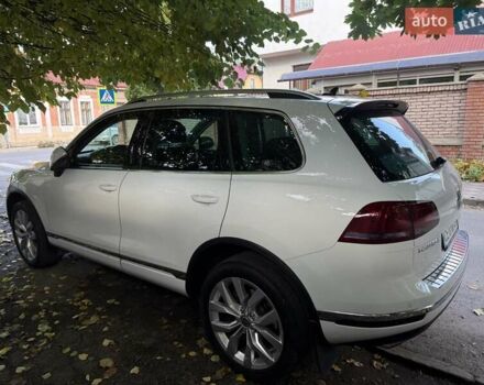 Белый Фольксваген Туарег, объемом двигателя 2.97 л и пробегом 145 тыс. км за 31500 $, фото 34 на Automoto.ua