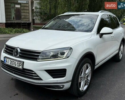 Білий Фольксваген Туарег, об'ємом двигуна 3 л та пробігом 215 тис. км за 25800 $, фото 7 на Automoto.ua