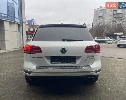 Білий Фольксваген Туарег, об'ємом двигуна 2.97 л та пробігом 228 тис. км за 23900 $, фото 8 на Automoto.ua