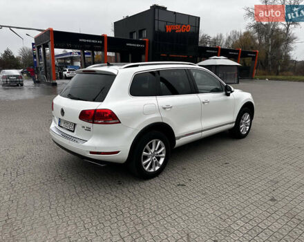 Белый Фольксваген Туарег, объемом двигателя 2.97 л и пробегом 260 тыс. км за 21900 $, фото 7 на Automoto.ua