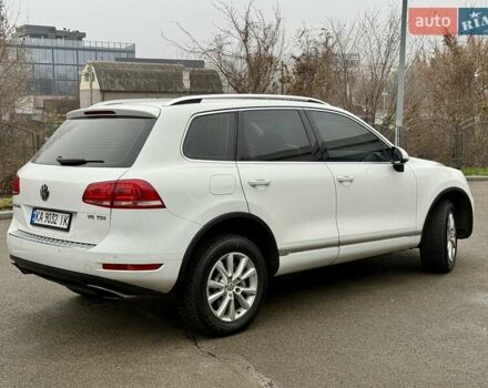 Белый Фольксваген Туарег, объемом двигателя 2.97 л и пробегом 290 тыс. км за 15900 $, фото 6 на Automoto.ua