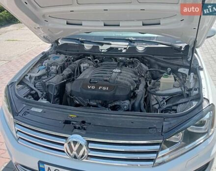 Белый Фольксваген Туарег, объемом двигателя 3.6 л и пробегом 167 тыс. км за 15700 $, фото 2 на Automoto.ua