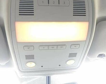 Белый Фольксваген Туарег, объемом двигателя 3 л и пробегом 140 тыс. км за 16600 $, фото 6 на Automoto.ua