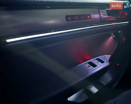 Белый Фольксваген Туарег, объемом двигателя 2.97 л и пробегом 260 тыс. км за 21900 $, фото 51 на Automoto.ua