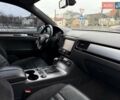 Белый Фольксваген Туарег, объемом двигателя 2.97 л и пробегом 135 тыс. км за 22800 $, фото 11 на Automoto.ua