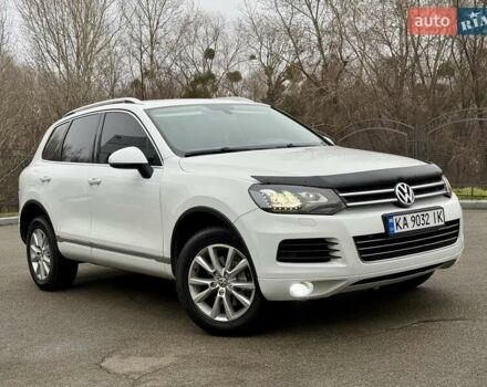 Белый Фольксваген Туарег, объемом двигателя 2.97 л и пробегом 290 тыс. км за 15900 $, фото 2 на Automoto.ua