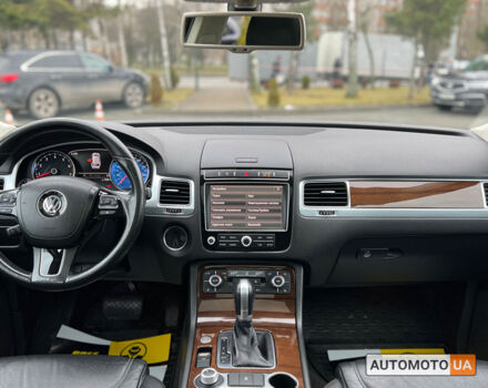 Білий Фольксваген Туарег, об'ємом двигуна 3.6 л та пробігом 153 тис. км за 23200 $, фото 13 на Automoto.ua