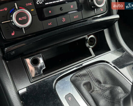 Белый Фольксваген Туарег, объемом двигателя 2.97 л и пробегом 248 тыс. км за 18000 $, фото 36 на Automoto.ua