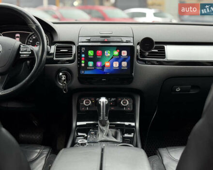 Белый Фольксваген Туарег, объемом двигателя 2.97 л и пробегом 248 тыс. км за 18000 $, фото 52 на Automoto.ua