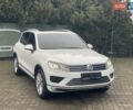 Білий Фольксваген Туарег, об'ємом двигуна 2.97 л та пробігом 228 тис. км за 23900 $, фото 3 на Automoto.ua