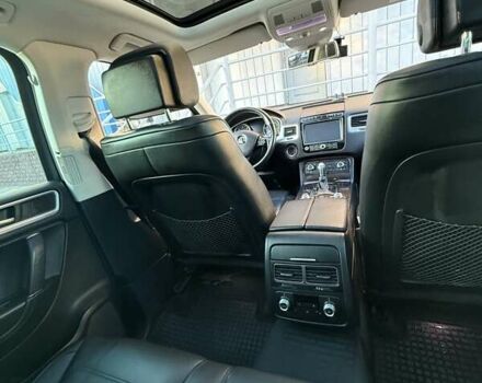 Белый Фольксваген Туарег, объемом двигателя 2.97 л и пробегом 145 тыс. км за 31500 $, фото 21 на Automoto.ua