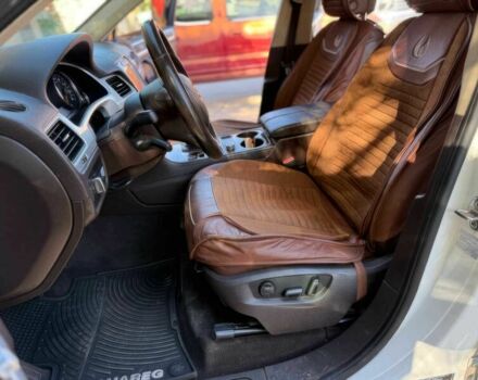 Белый Фольксваген Туарег, объемом двигателя 3 л и пробегом 83 тыс. км за 10500 $, фото 8 на Automoto.ua