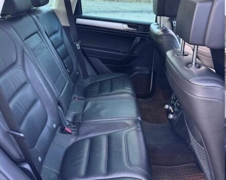 Білий Фольксваген Туарег, об'ємом двигуна 3 л та пробігом 182 тис. км за 15000 $, фото 11 на Automoto.ua