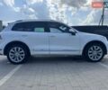Белый Фольксваген Туарег, объемом двигателя 3 л и пробегом 250 тыс. км за 26200 $, фото 8 на Automoto.ua