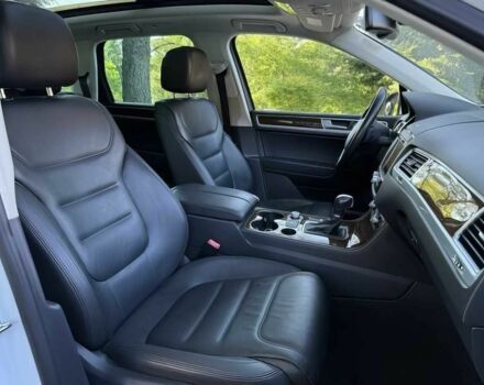 Белый Фольксваген Туарег, объемом двигателя 3.6 л и пробегом 77 тыс. км за 13700 $, фото 8 на Automoto.ua