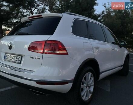 Белый Фольксваген Туарег, объемом двигателя 2.97 л и пробегом 208 тыс. км за 21800 $, фото 24 на Automoto.ua