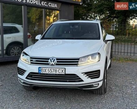 Белый Фольксваген Туарег, объемом двигателя 2.97 л и пробегом 205 тыс. км за 23900 $, фото 4 на Automoto.ua