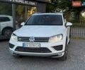 Белый Фольксваген Туарег, объемом двигателя 2.97 л и пробегом 205 тыс. км за 23900 $, фото 4 на Automoto.ua