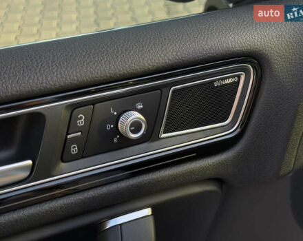 Білий Фольксваген Туарег, об'ємом двигуна 3 л та пробігом 279 тис. км за 24700 $, фото 30 на Automoto.ua