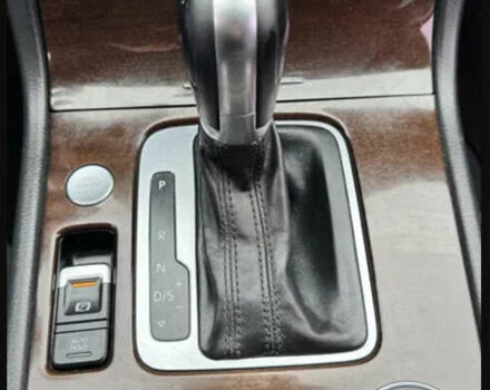 Білий Фольксваген Туарег, об'ємом двигуна 2.97 л та пробігом 320 тис. км за 23200 $, фото 19 на Automoto.ua