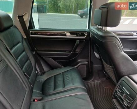 Белый Фольксваген Туарег, объемом двигателя 3 л и пробегом 170 тыс. км за 24900 $, фото 27 на Automoto.ua