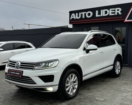 Белый Фольксваген Туарег, объемом двигателя 3 л и пробегом 320 тыс. км за 23700 $, фото 8 на Automoto.ua