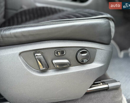 Білий Фольксваген Туарег, об'ємом двигуна 2.98 л та пробігом 287 тис. км за 24250 $, фото 33 на Automoto.ua