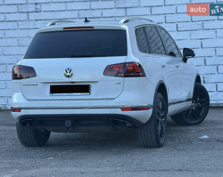 Белый Фольксваген Туарег, объемом двигателя 3.6 л и пробегом 242 тыс. км за 18500 $, фото 49 на Automoto.ua