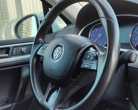 Білий Фольксваген Туарег, об'ємом двигуна 3 л та пробігом 157 тис. км за 27500 $, фото 14 на Automoto.ua