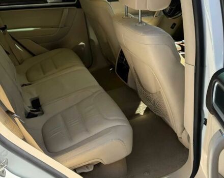 Білий Фольксваген Туарег, об'ємом двигуна 3.6 л та пробігом 78 тис. км за 6200 $, фото 10 на Automoto.ua