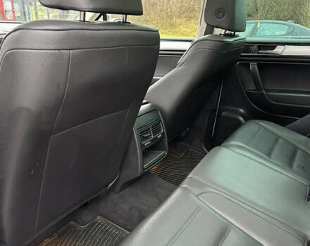 Белый Фольксваген Туарег, объемом двигателя 2.97 л и пробегом 215 тыс. км за 19700 $, фото 21 на Automoto.ua