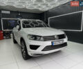 Белый Фольксваген Туарег, объемом двигателя 2.97 л и пробегом 193 тыс. км за 24500 $, фото 9 на Automoto.ua