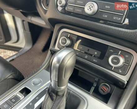 Білий Фольксваген Туарег, об'ємом двигуна 3 л та пробігом 199 тис. км за 35500 $, фото 23 на Automoto.ua