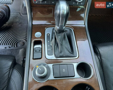 Белый Фольксваген Туарег, объемом двигателя 3.6 л и пробегом 242 тыс. км за 18500 $, фото 35 на Automoto.ua