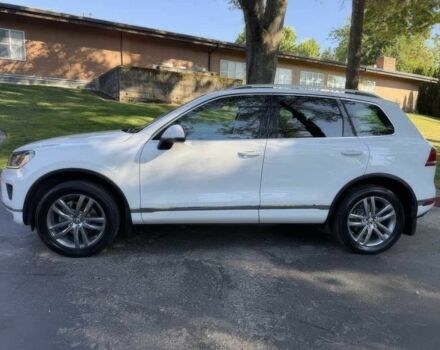 Белый Фольксваген Туарег, объемом двигателя 3.6 л и пробегом 70 тыс. км за 3800 $, фото 3 на Automoto.ua