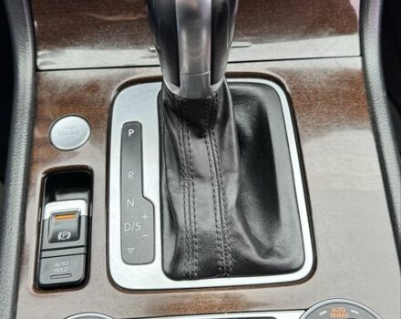 Белый Фольксваген Туарег, объемом двигателя 3 л и пробегом 320 тыс. км за 23700 $, фото 14 на Automoto.ua