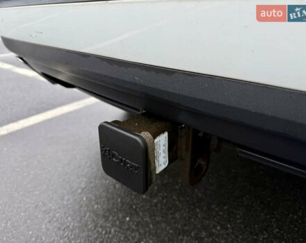 Белый Фольксваген Туарег, объемом двигателя 2.97 л и пробегом 216 тыс. км за 24500 $, фото 25 на Automoto.ua