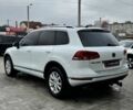 Белый Фольксваген Туарег, объемом двигателя 3 л и пробегом 320 тыс. км за 23700 $, фото 6 на Automoto.ua