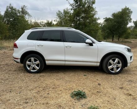 Белый Фольксваген Туарег, объемом двигателя 3 л и пробегом 204 тыс. км за 26000 $, фото 9 на Automoto.ua