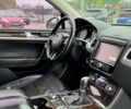 Белый Фольксваген Туарег, объемом двигателя 3 л и пробегом 320 тыс. км за 23700 $, фото 21 на Automoto.ua