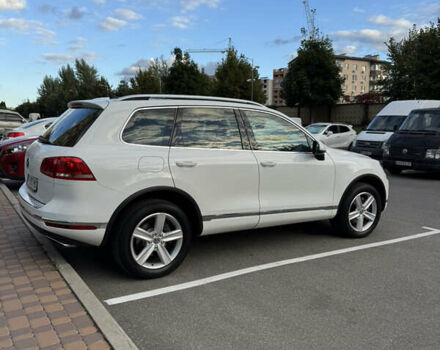 Білий Фольксваген Туарег, об'ємом двигуна 2.97 л та пробігом 228 тис. км за 29500 $, фото 6 на Automoto.ua