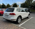 Білий Фольксваген Туарег, об'ємом двигуна 2.97 л та пробігом 228 тис. км за 29500 $, фото 5 на Automoto.ua