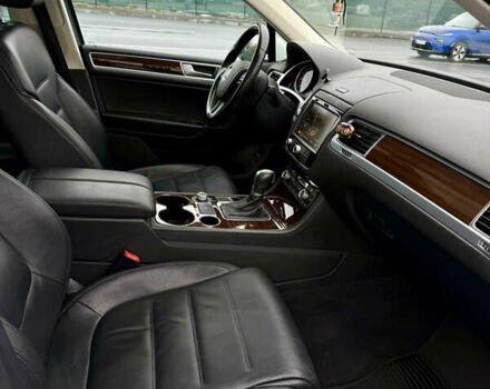 Белый Фольксваген Туарег, объемом двигателя 2.97 л и пробегом 216 тыс. км за 24500 $, фото 15 на Automoto.ua