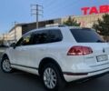 Белый Фольксваген Туарег, объемом двигателя 3 л и пробегом 208 тыс. км за 21800 $, фото 1 на Automoto.ua