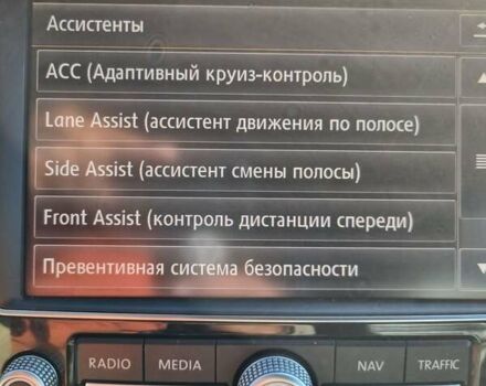 Белый Фольксваген Туарег, объемом двигателя 2.97 л и пробегом 230 тыс. км за 30000 $, фото 67 на Automoto.ua