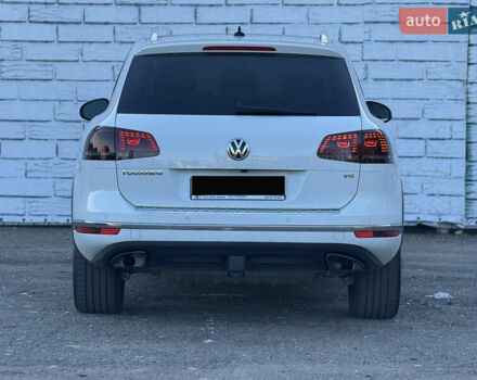 Белый Фольксваген Туарег, объемом двигателя 3.6 л и пробегом 242 тыс. км за 18500 $, фото 48 на Automoto.ua