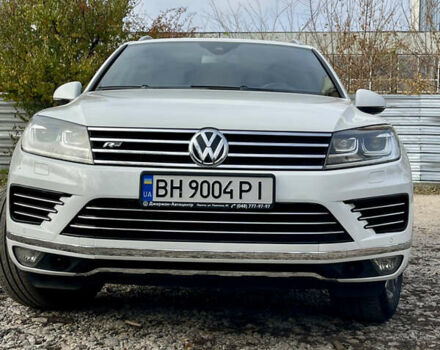 Білий Фольксваген Туарег, об'ємом двигуна 3 л та пробігом 199 тис. км за 35500 $, фото 9 на Automoto.ua
