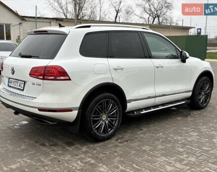 Белый Фольксваген Туарег, объемом двигателя 3 л и пробегом 269 тыс. км за 27000 $, фото 5 на Automoto.ua