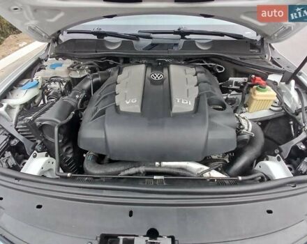 Белый Фольксваген Туарег, объемом двигателя 3 л и пробегом 170 тыс. км за 24900 $, фото 53 на Automoto.ua