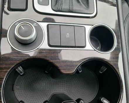 Белый Фольксваген Туарег, объемом двигателя 3 л и пробегом 170 тыс. км за 24900 $, фото 43 на Automoto.ua